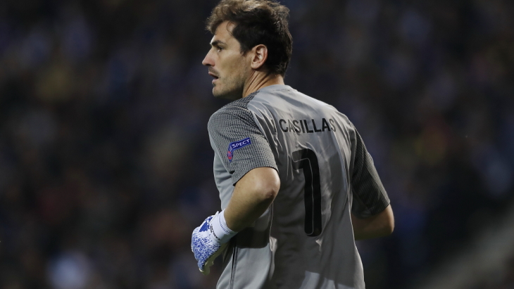 Икер Касильяс