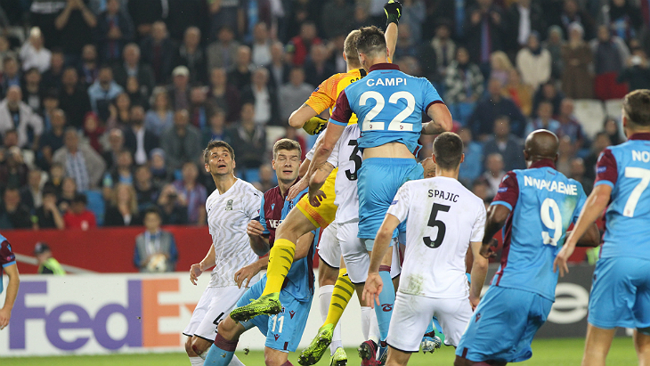 Сафонов спасал «быков»