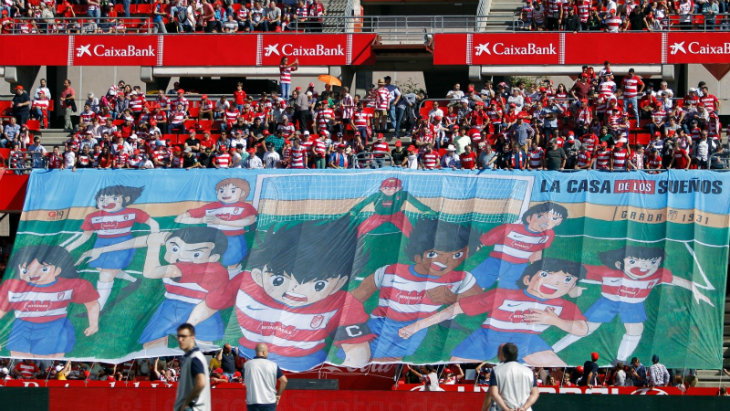 Болельщики «Гранады» отдают дань уважения владельцу клуба