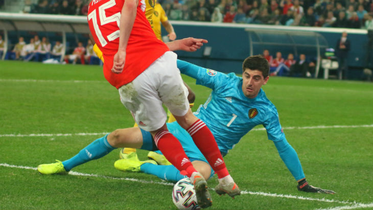 Тибо Куртуа