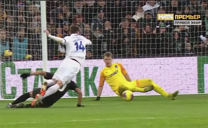 Вандерсон подкатился под Набабкина