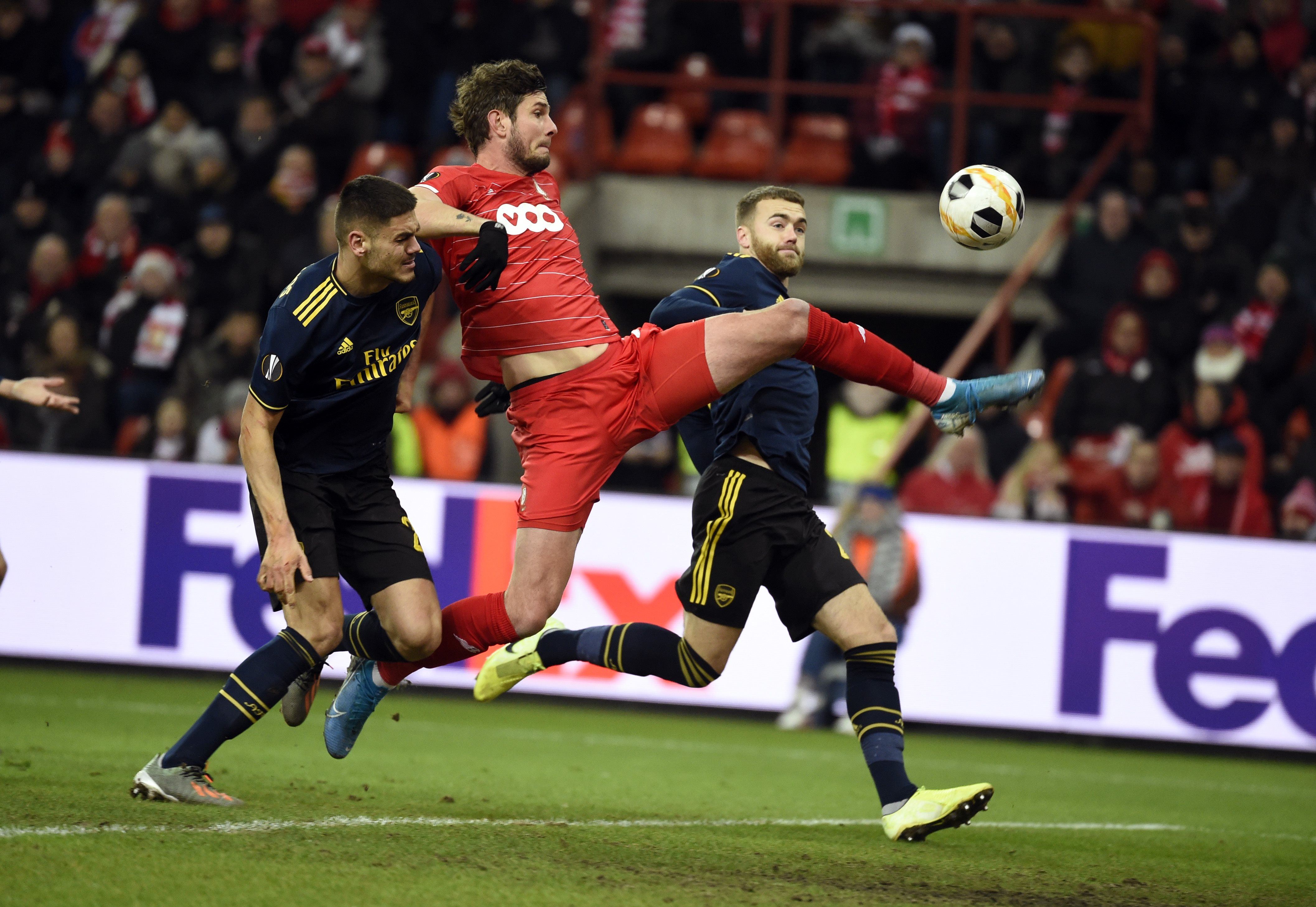 Защита часто выглядела беспомощно