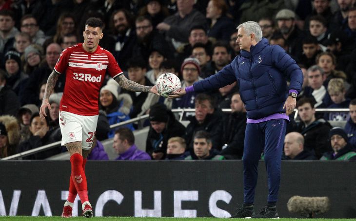 Жозе Моуринью в матче с «Мидлсбро»