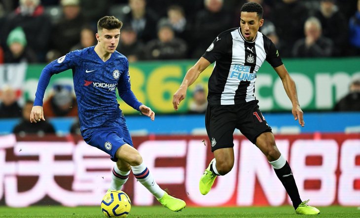 Мэйсон Маунт в матче с «Ньюкаслом»