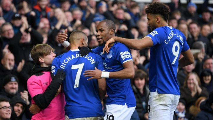 «Эвертон» поднялся на седьмое место в АПЛ