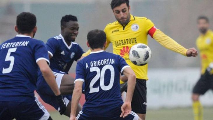 Матчей не будет минимум до 23 марта