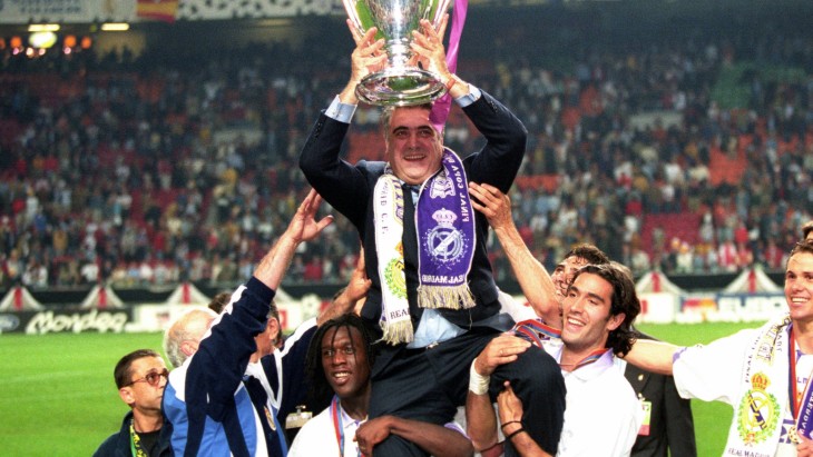 Лоренсо Санс и футболисты «Реала»