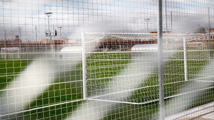 Матчи пройдут при пустых трибунах