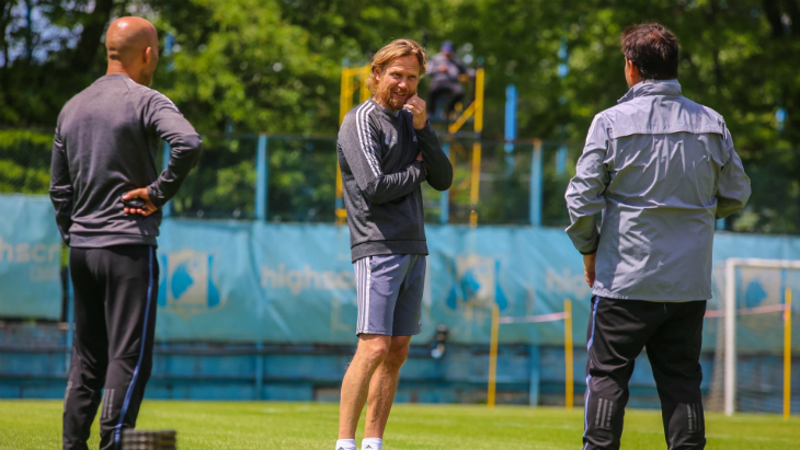 Валерий Карпин