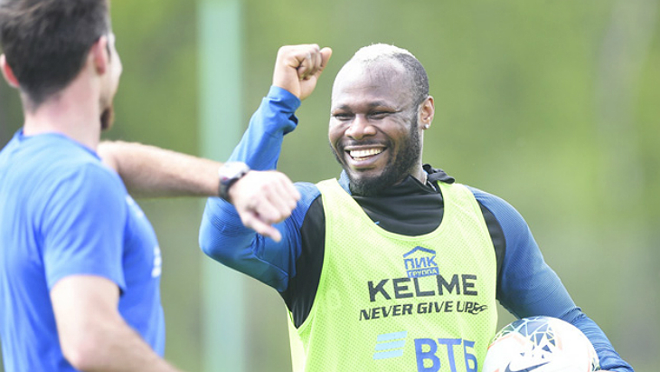 Отсутствие рукопожатий не спасло «Динамо» 