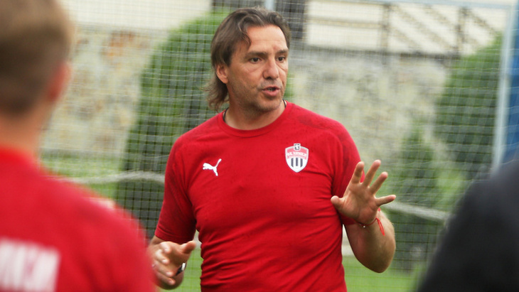 Главный тренер «Химок» Сергей Юран