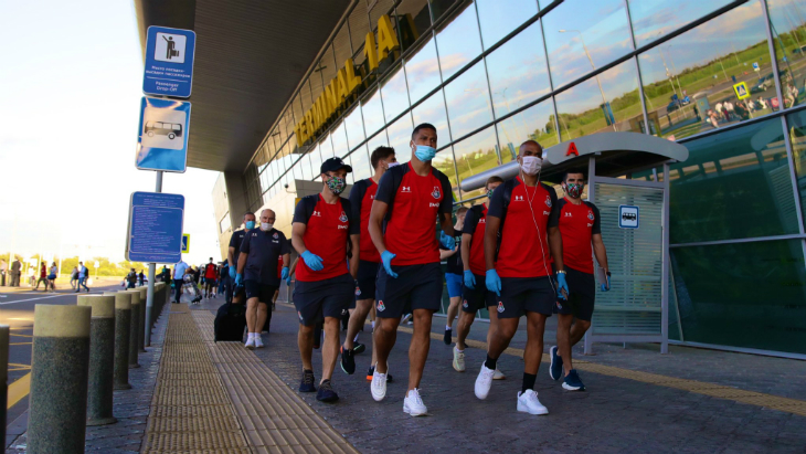 Не все игроки умеют носить маски