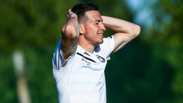 Денис Макаров