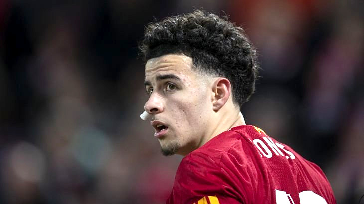 Кертис Джонс