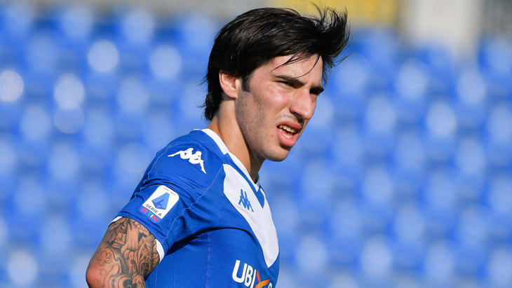 Сандро Тонали