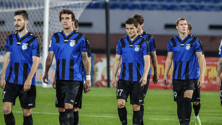 Футболисты «Шинника»