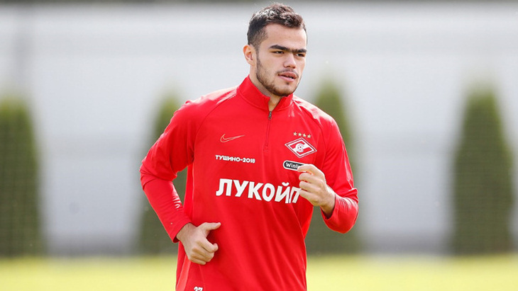 Остон Урунов