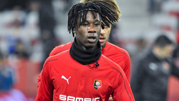 Эдуардо Камавинга