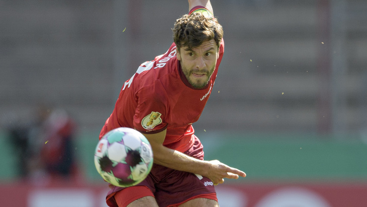 Йонас Хектор