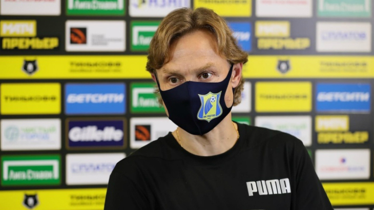Валерий Карпин