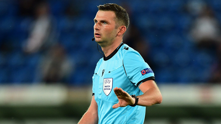 Майкл Оливер