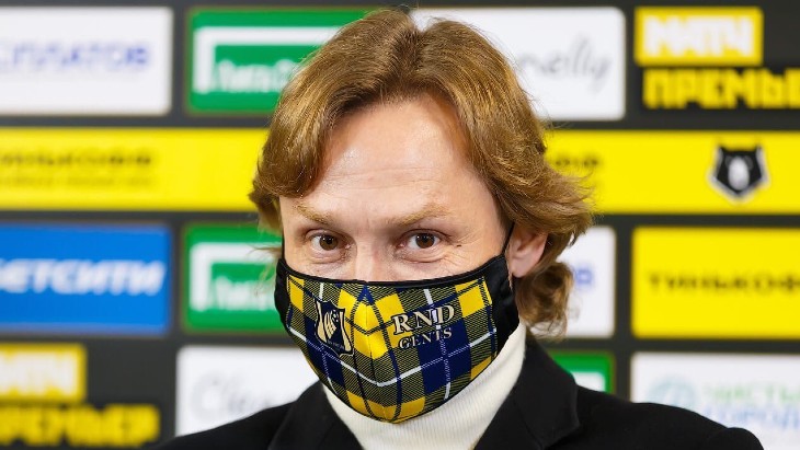 Валерий Карпин