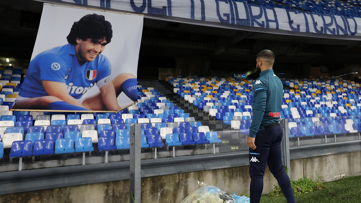 Стадион в Неаполе назван в честь Марадоны