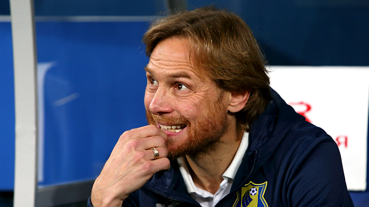 Валерий Карпин