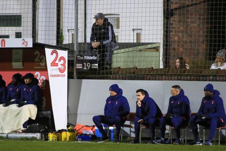 Представители «Тоттенхэма» на стадионе «Марин»