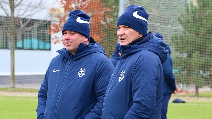 Сергей Первушин (справа) с помощником