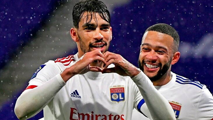 Мемфис Депай и Лукас Пакета