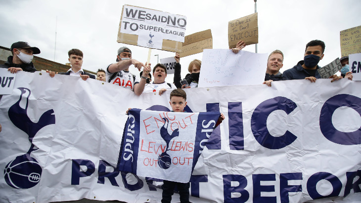 Болельщики против Суперлиги