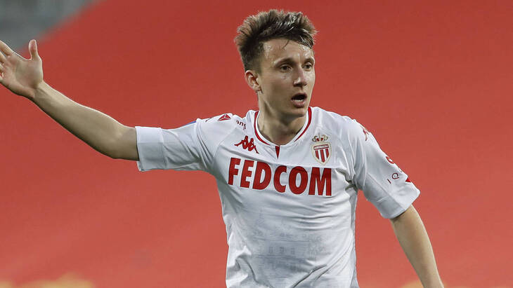 Александр Головин