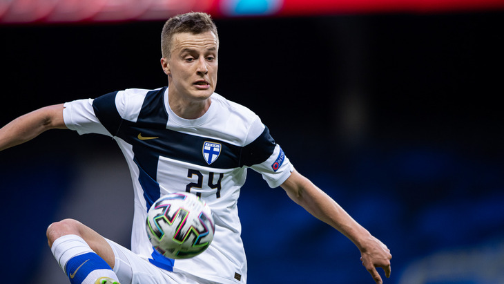 Роберт Иванов