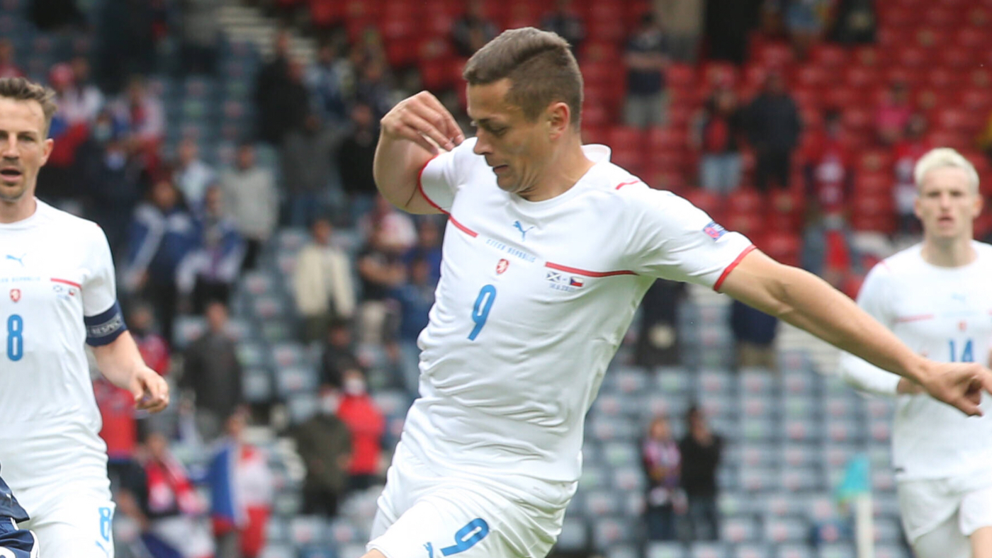 Томаш Холеш