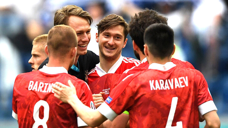 Алексей Миранчук и его партнеры по команде