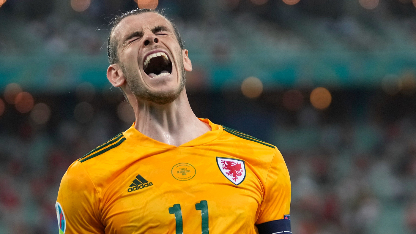 Гарет Бэйл в матче с Турцией