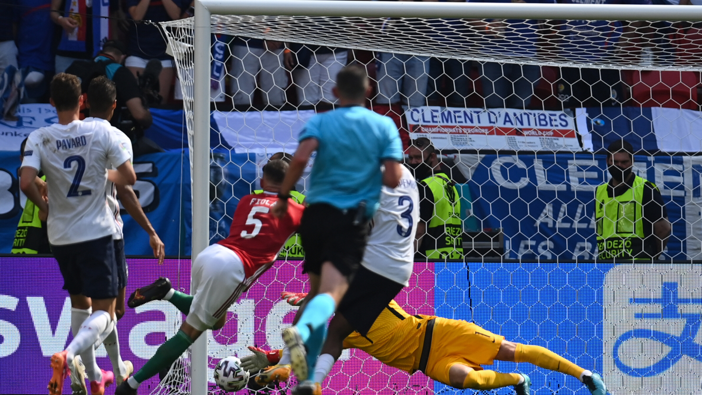 Гол в ворота Франции