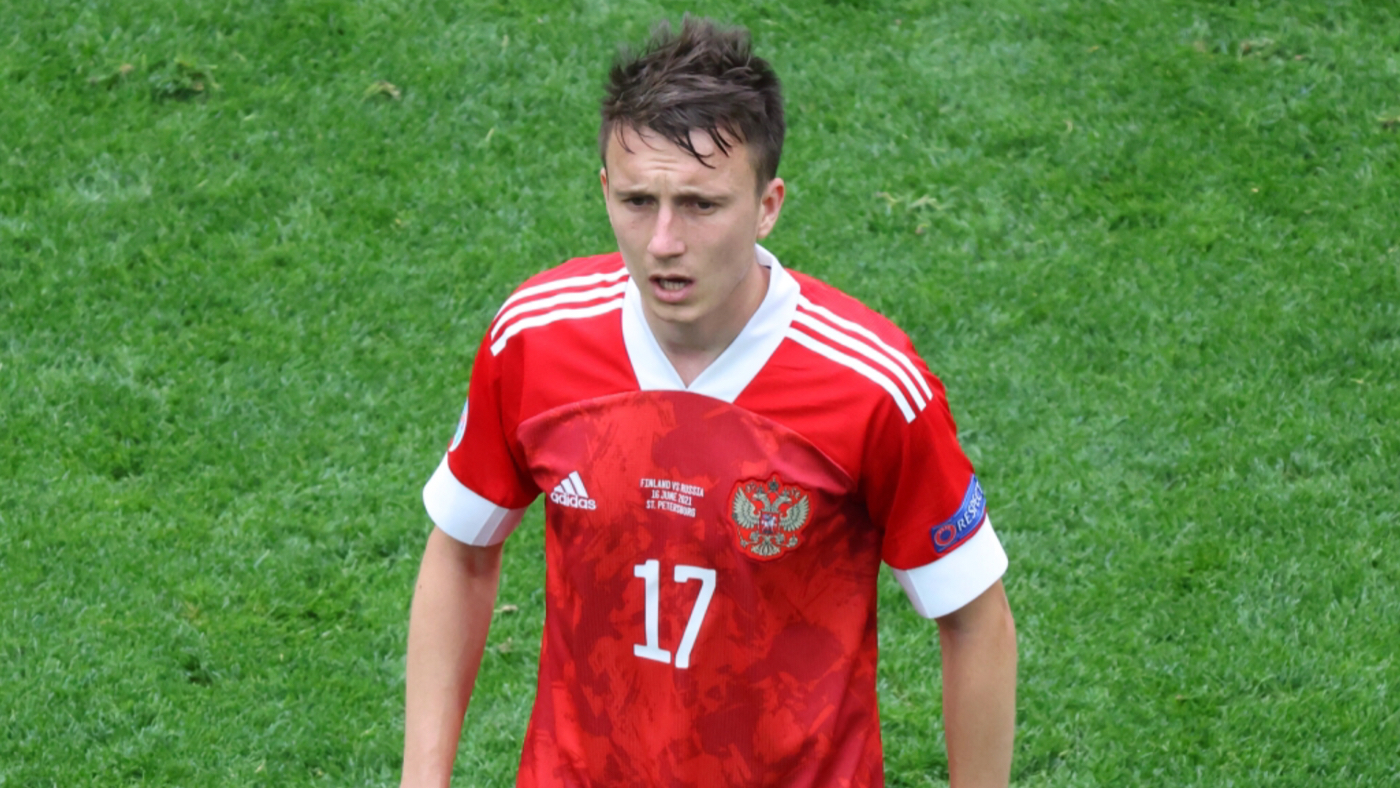 Александр Головин