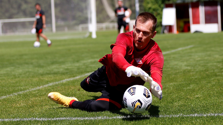 Артем Ребров