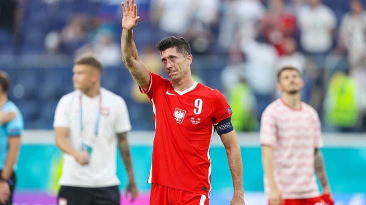 Три гола Левандовского не помогли Польше