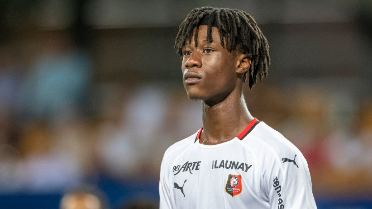 Эдуардо Камавинга