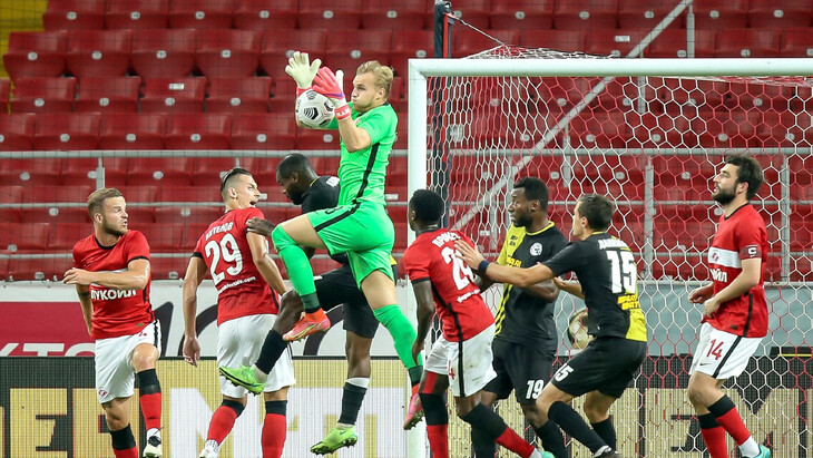 Александр Максименко