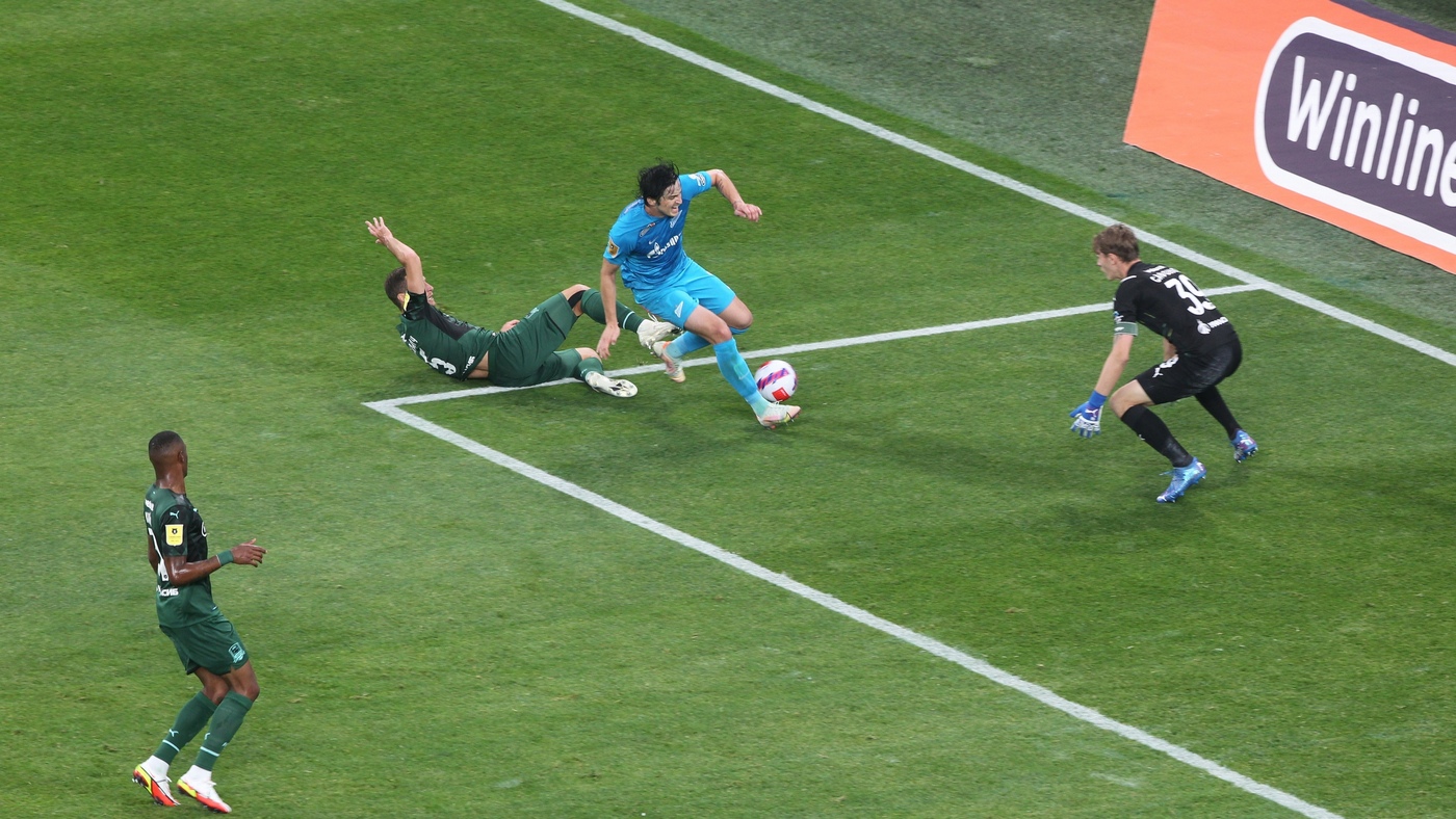 Азмун упустил отличный шанс