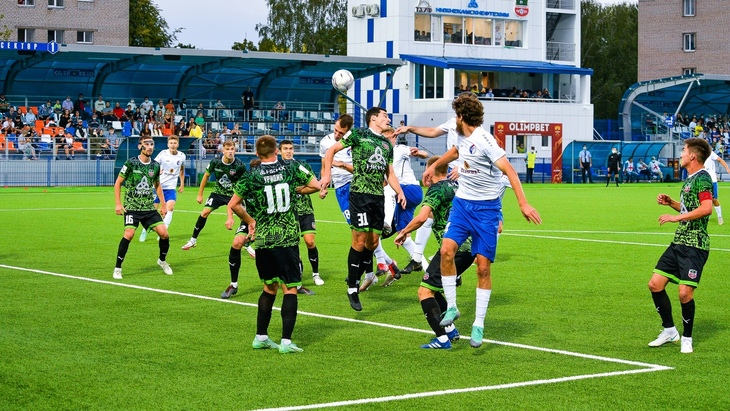 «Нефтехимик» — «Факел»