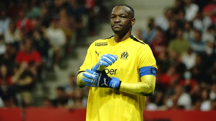 Стив Манданда