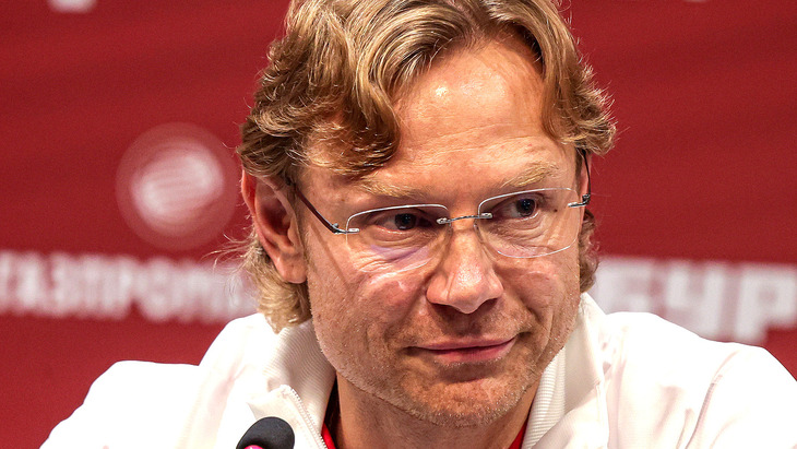 Валерий Карпин