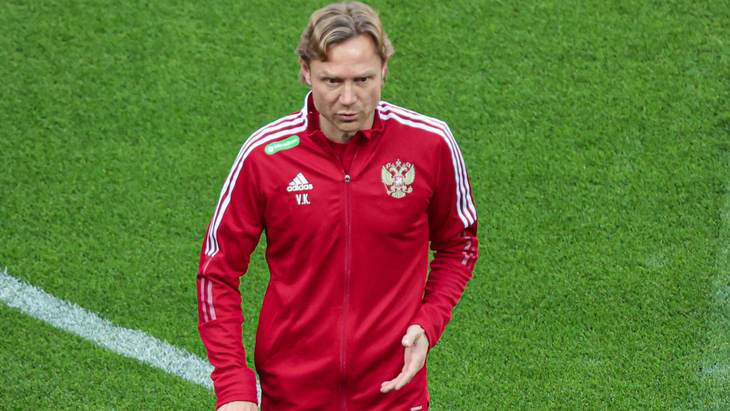 Валерий Карпин