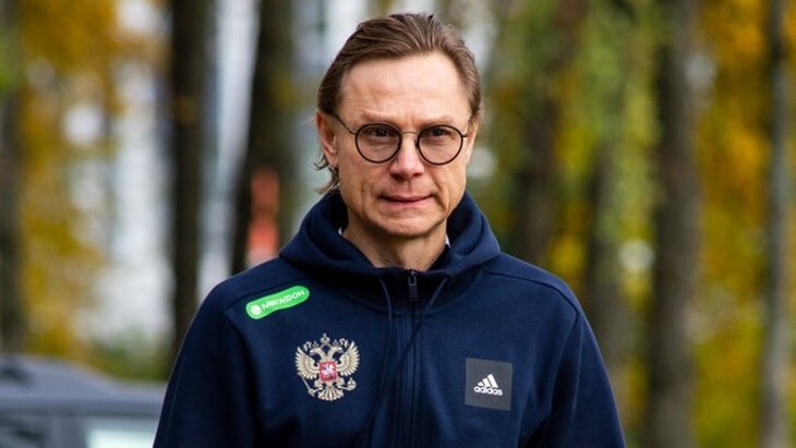 Валерий Карпин