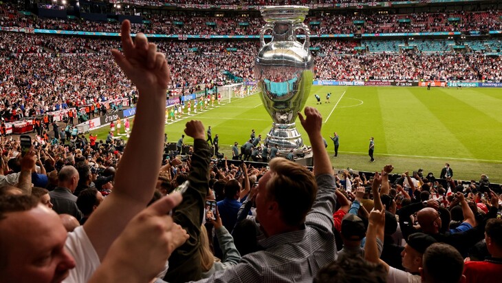 Трибуны на матче Италия — Англия